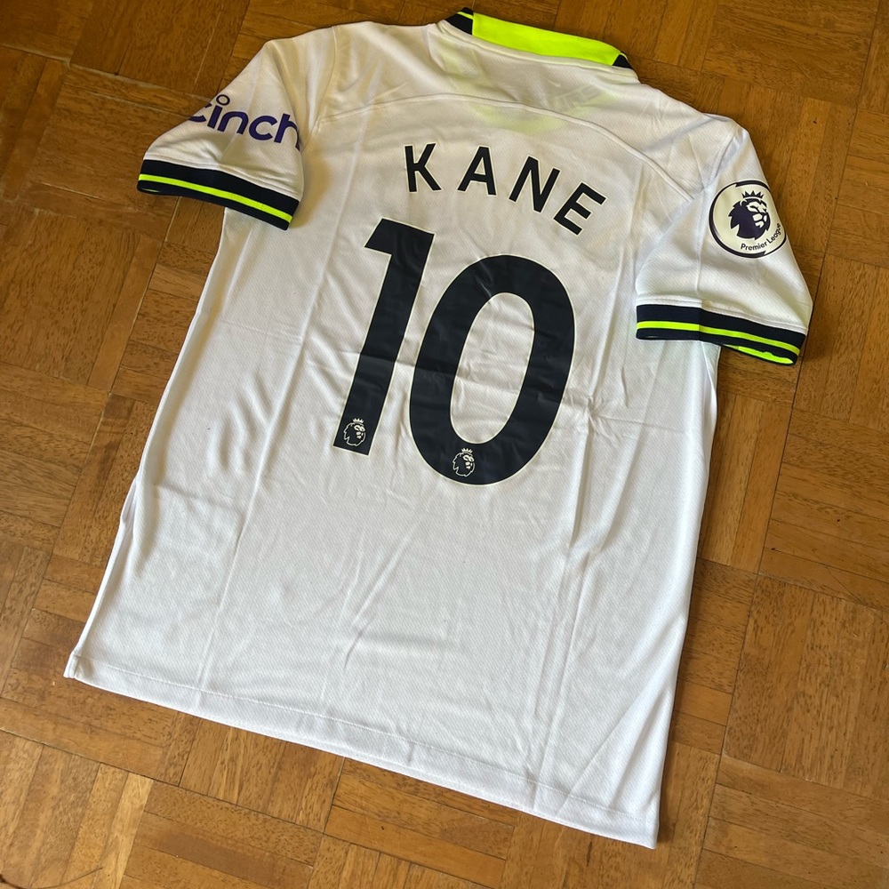 Kane Tottenham Hot Spurs Soccer Jersey - Picture 3 of 6